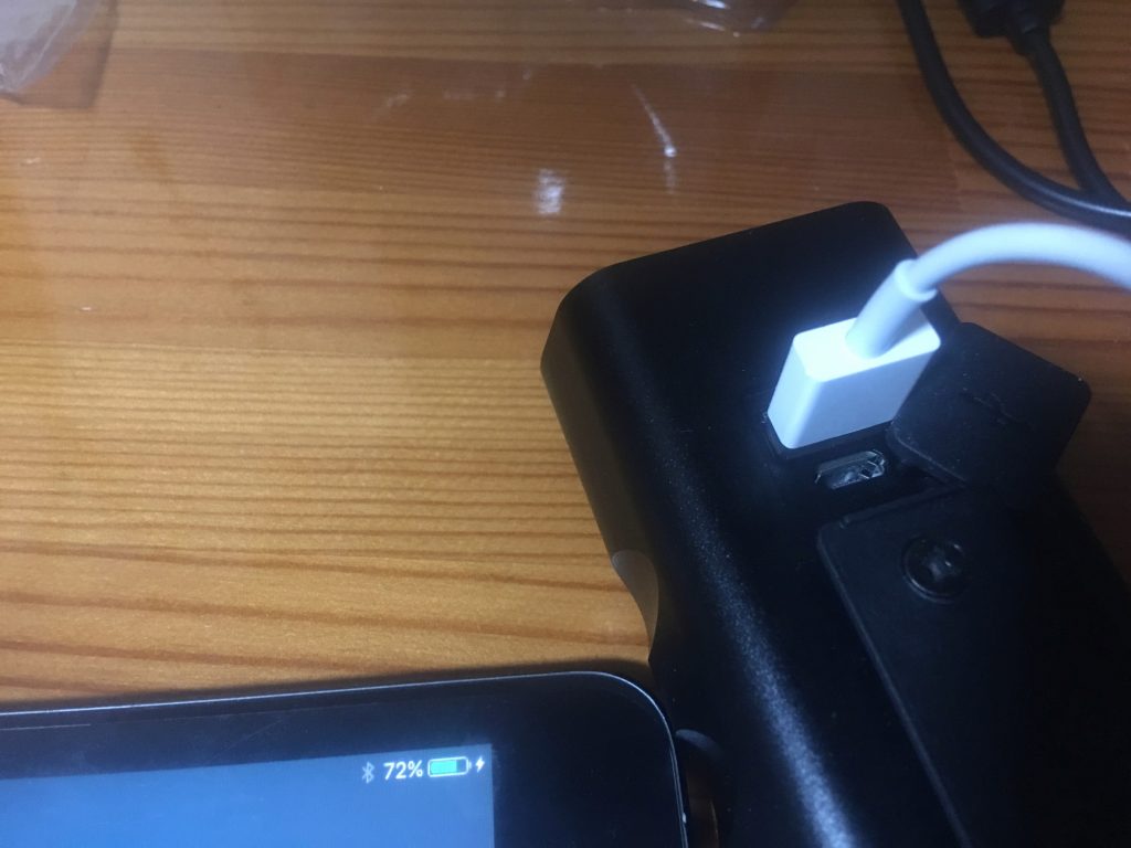 試しにiPadを充電。機能しています。