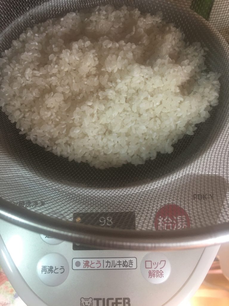 蒸し米を作る