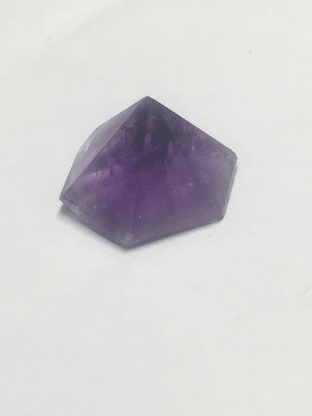 February birthstone Amethyst loose [quartz] that makes use of na