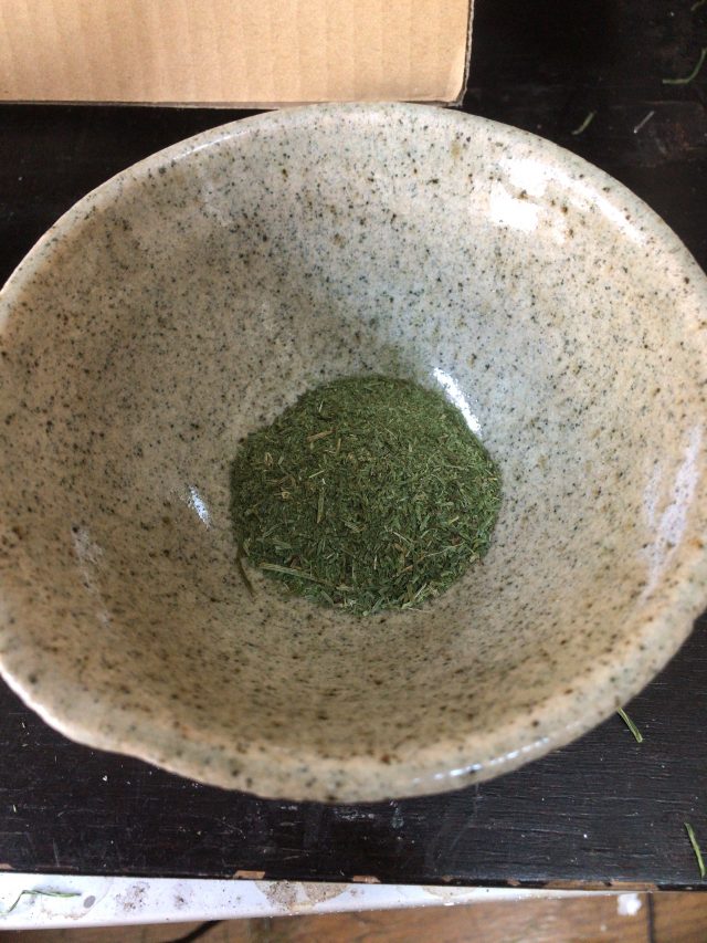 髪の毛が生えてくるお茶 スギナ茶粉末 100g 【すごい効果 腎臓病 肝臓 若返る 無農薬 血圧 アトピー 通販 オーガニック】  [sugina-cha] - 800円 : 自作にこだわるお店 - Material, いらっしゃいませ